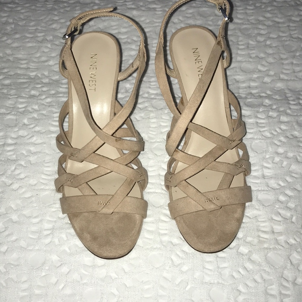 Nine West nude heels